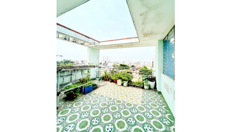 Bán nhà 4 tầng, 65m², 4PN, 4WC, 5.8 tỷ, Bình Tân, sổ hồng